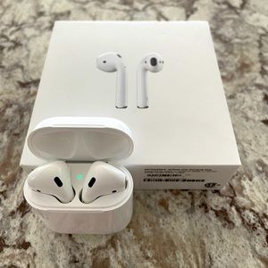 Apple AirPods 2nd Generation